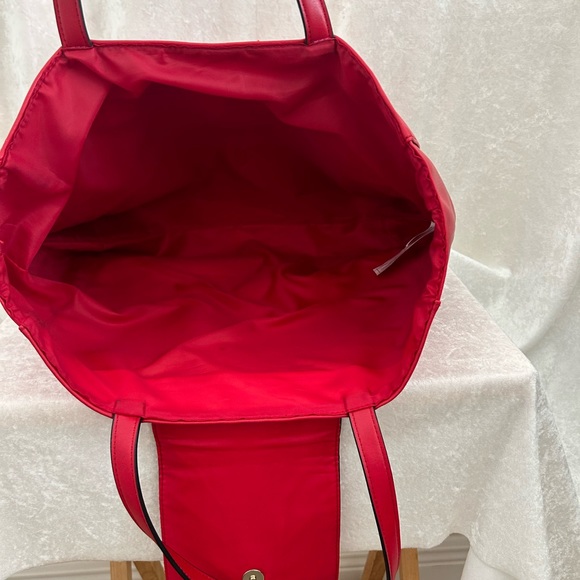 Elizabeth Arden Red Tote Bag - Picture 4 of 5